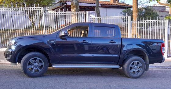 FORD RANGER 2.2 XLS 4X2 CD 16V DIESEL 4P AUTOMÁTICO FORD RANGER 2.2 XLS 4X2 CD 16V DIESEL 4P AUTOMÁTICO